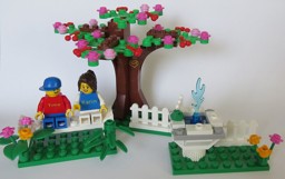 Zeige Details für LEGO® Frühlingsszene mit gravierten Minifiguren & Baumschnitzerei Bild von LEGO® Frühlingsszene mit gravierten Minifiguren & Baumschnitzerei