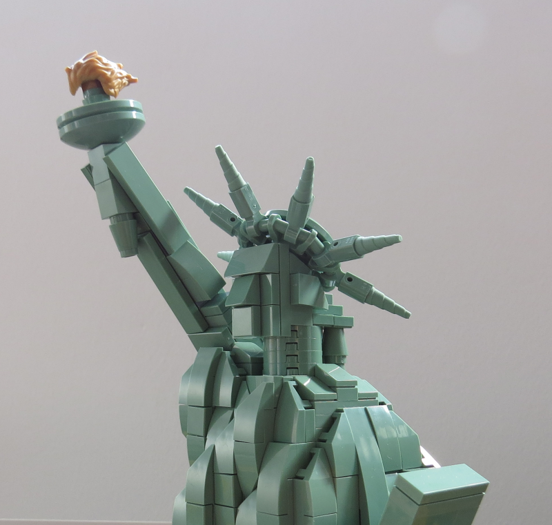 Pilt Vabaduse kuju nägu Lego 21042 jaoks