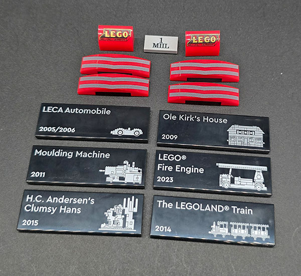 Bild von LEGO Inside Tour (2025) Custom Package